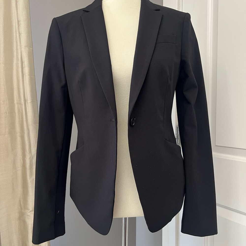 BCBGMaxAzria Classic Ruffle back Black Blazer